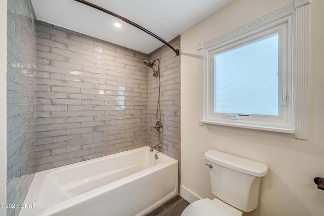 2316 W Beach Drive, Panama City, FL 32401