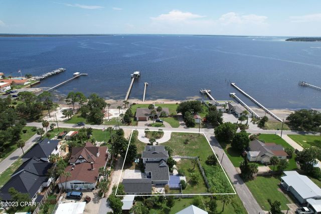 2316 W Beach Drive, Panama City, FL 32401