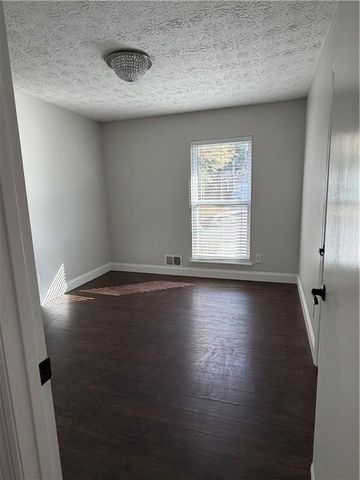 1020 Park Forest Drive NW, Lilburn, GA 30047
