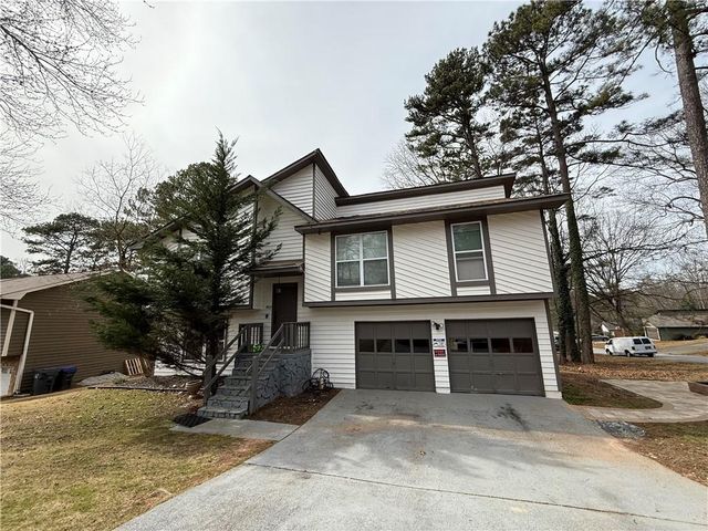 1020 Park Forest Drive NW, Lilburn, GA 30047