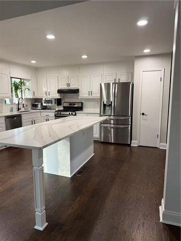 1020 Park Forest Drive NW, Lilburn, GA 30047