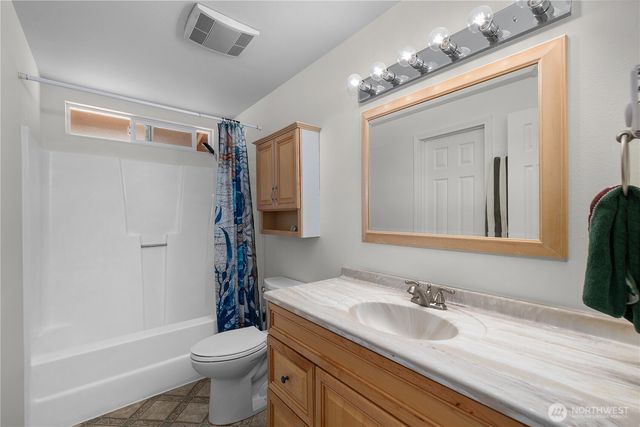 1706 Foxfire Drive SE, Olympia, WA 98513