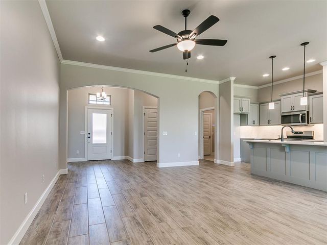 11837 NW 120th Street, Yukon, OK 73099