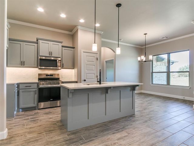 11837 NW 120th Street, Yukon, OK 73099