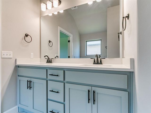 11837 NW 120th Street, Yukon, OK 73099