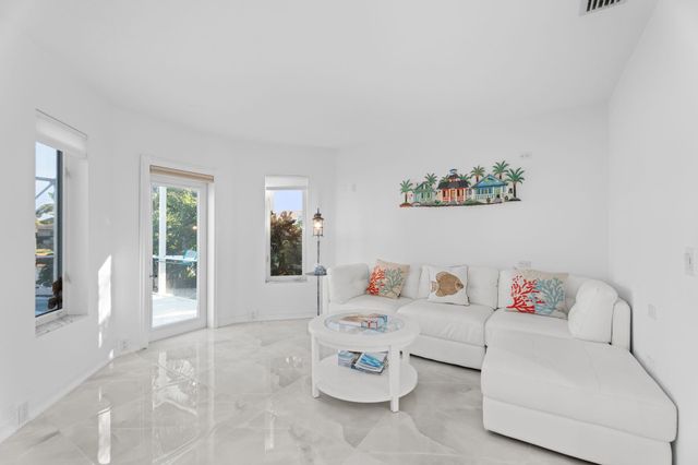 1343 SW Seagull Way, Palm City, FL 34990