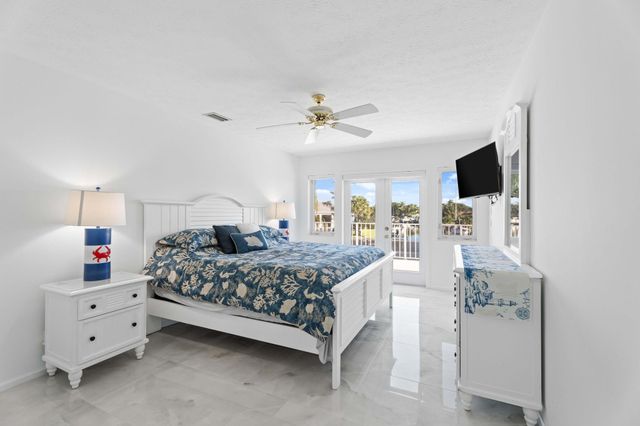 1343 SW Seagull Way, Palm City, FL 34990