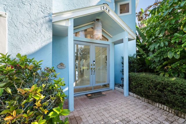 1343 SW Seagull Way, Palm City, FL 34990