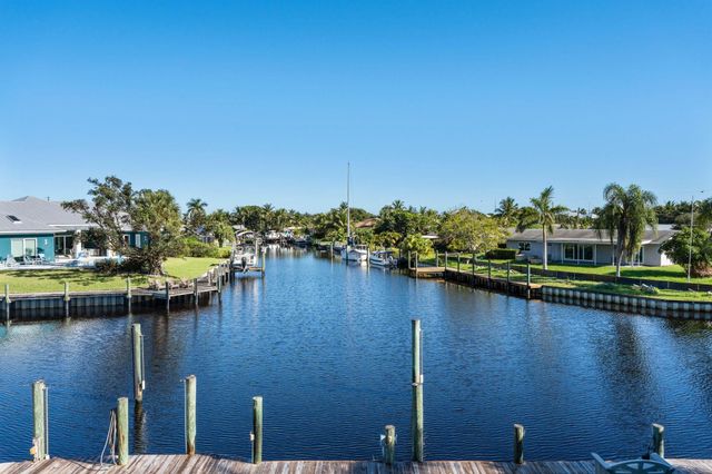 1343 SW Seagull Way, Palm City, FL 34990