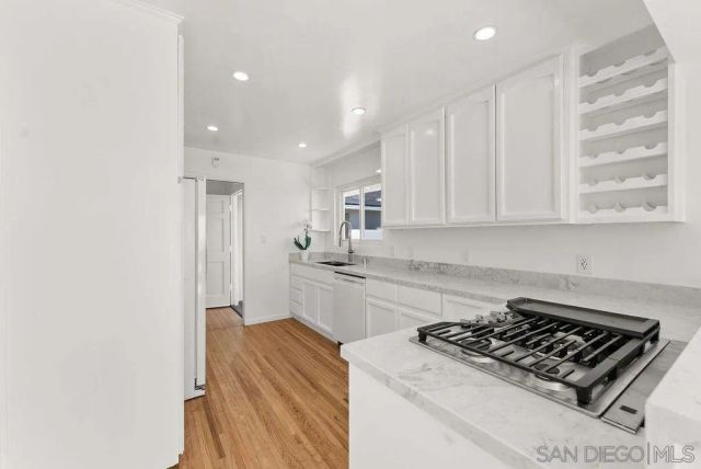 5622 Ladybird Lane, La Jolla, CA 92037