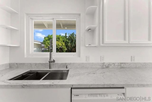 5622 Ladybird Lane, La Jolla, CA 92037