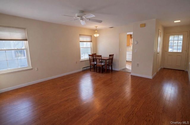 206 Belfast Lane, Ridge, NY 11961