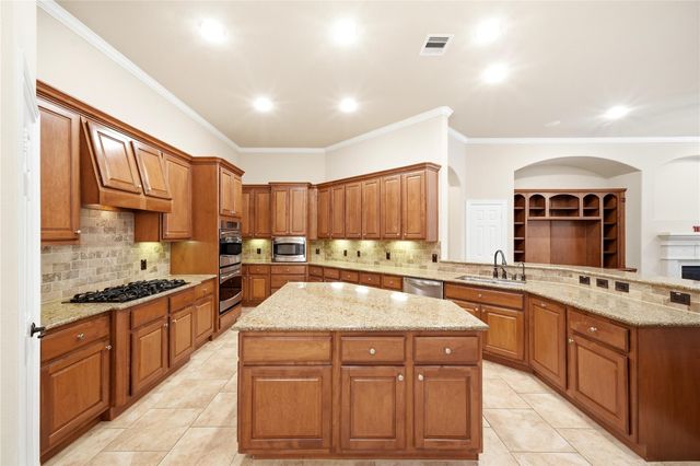 6715 W Titan Springs Drive, Spring, TX 77389