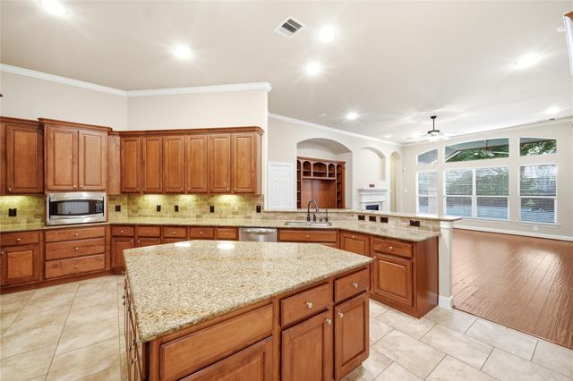 6715 W Titan Springs Drive, Spring, TX 77389