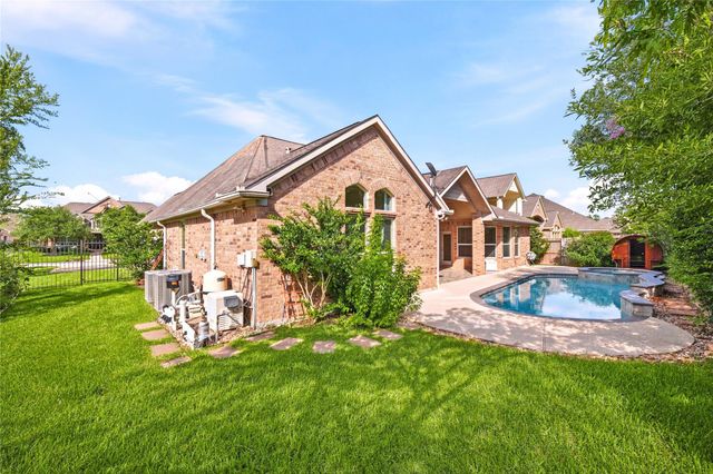 6715 W Titan Springs Drive, Spring, TX 77389