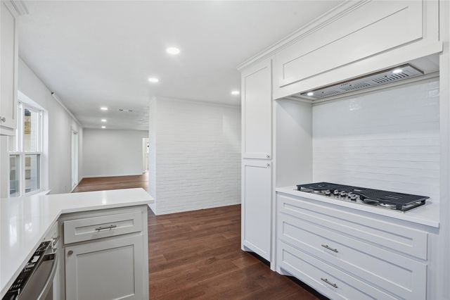 4204 Galway Avenue, Fort Worth, TX 76109