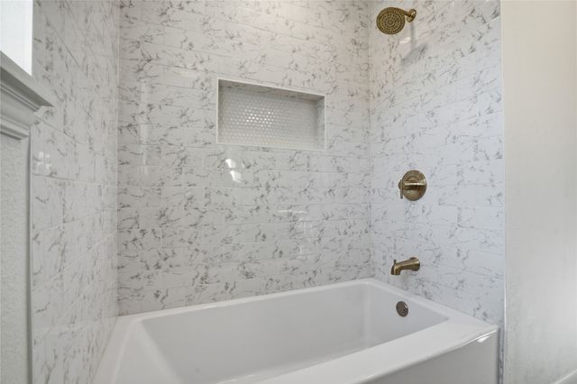 4204 Galway Avenue, Fort Worth, TX 76109