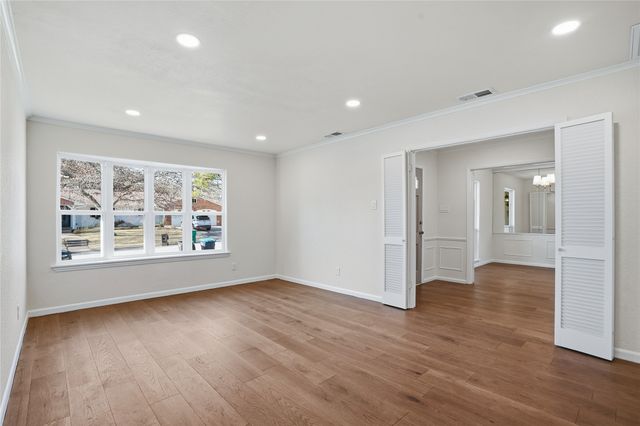 4204 Galway Avenue, Fort Worth, TX 76109