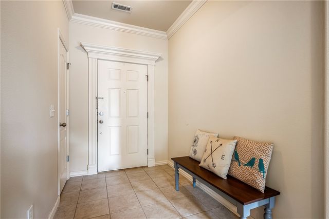 2633 N Shadow Crest Drive, Fayetteville, AR 72704