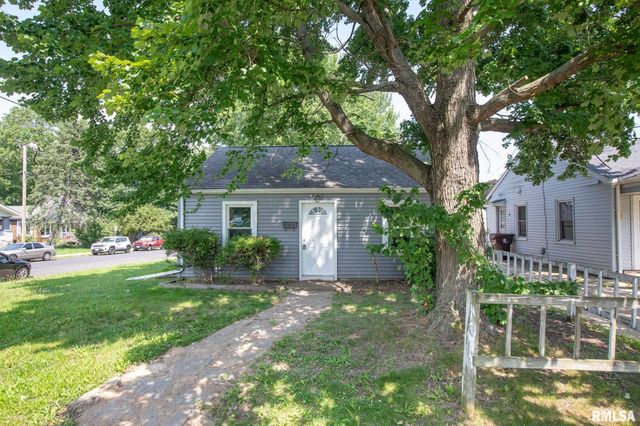 4216 N ASHTON Avenue, Peoria, IL 61614