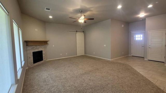 8720 SW 66th Place, Oklahoma City, OK 73169