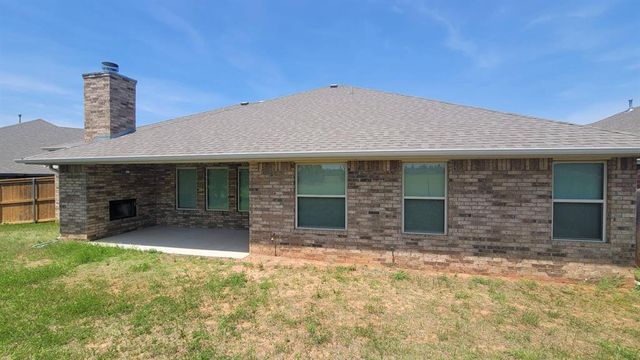 8720 SW 66th Place, Oklahoma City, OK 73169