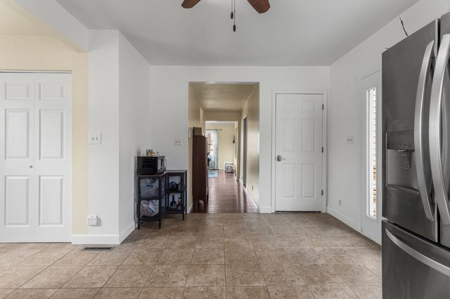 506 E State Street, Mahomet, IL 61853