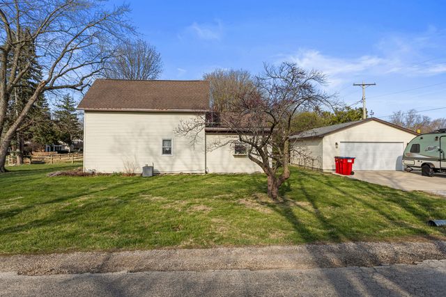 506 E State Street, Mahomet, IL 61853