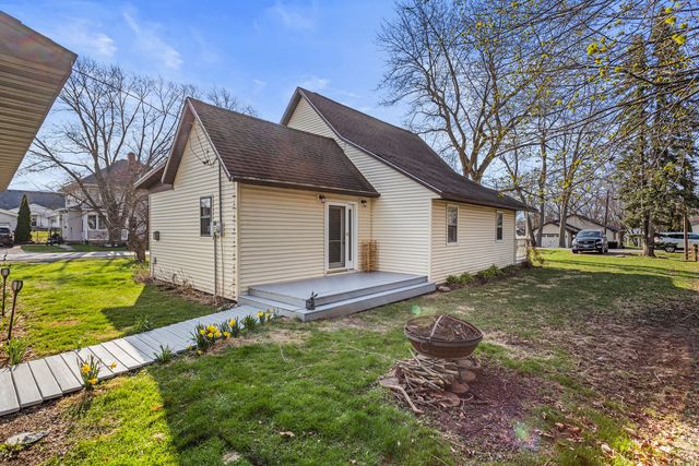 506 E State Street, Mahomet, IL 61853