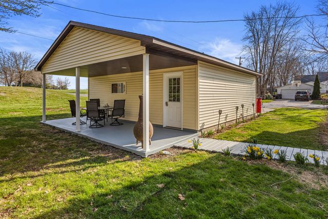 506 E State Street, Mahomet, IL 61853