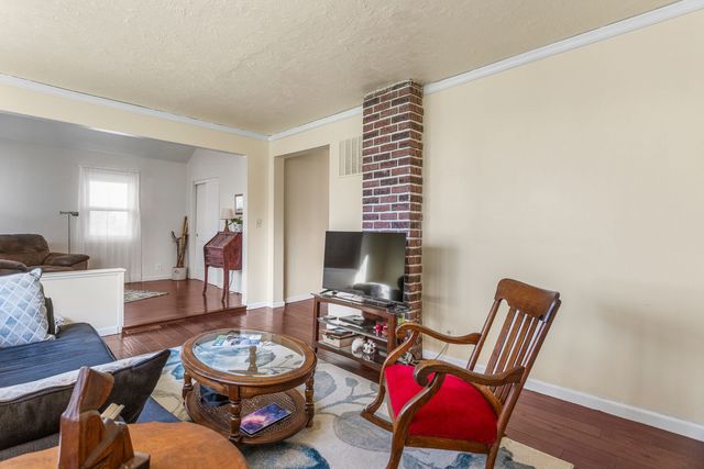 506 E State Street, Mahomet, IL 61853