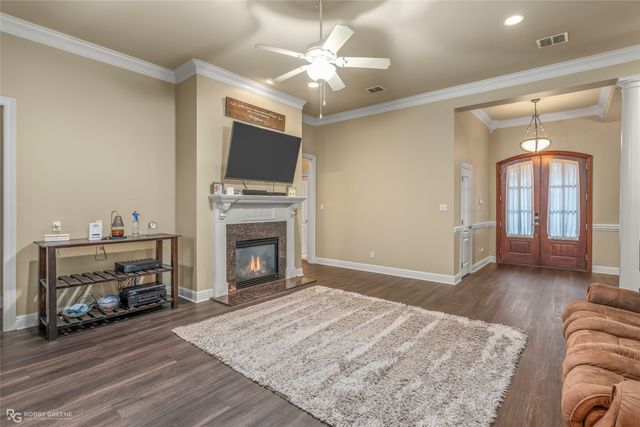 336 Briars Court, Bossier City, LA 71111