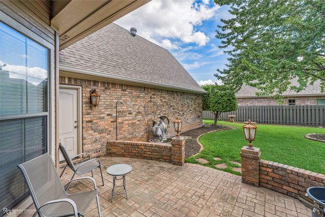 336 Briars Court, Bossier City, LA 71111