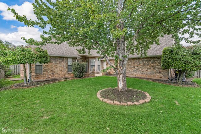336 Briars Court, Bossier City, LA 71111