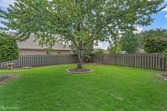 336 Briars Court, Bossier City, LA 71111