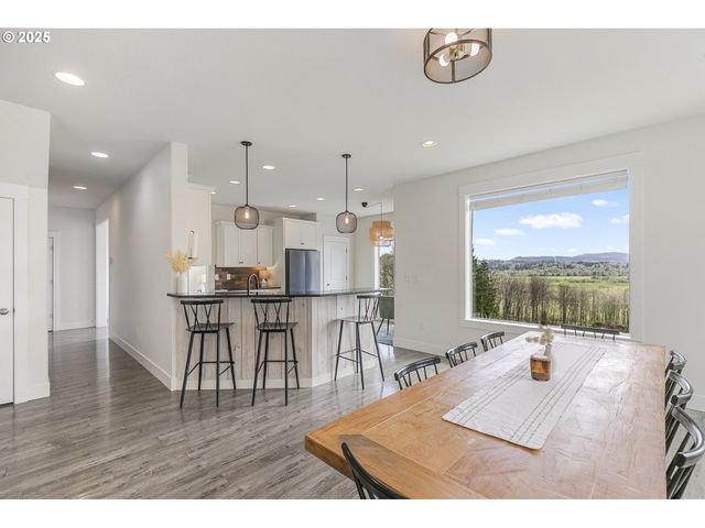39313 Ne 143RD Pl, Amboy, WA 98601
