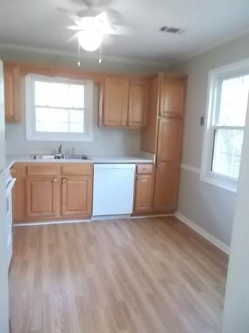 573 Mill Run Place, Lawrenceville, GA 30046