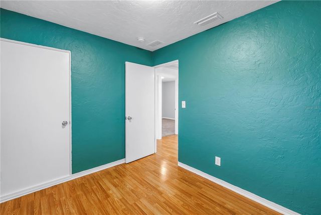 6195 28TH AVENUE N, St Petersburg, FL 33710