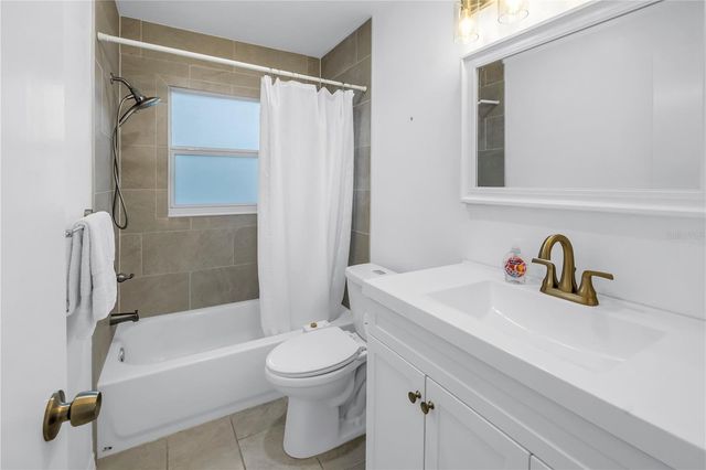6195 28TH AVENUE N, St Petersburg, FL 33710