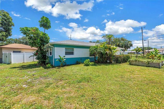 6195 28TH AVENUE N, St Petersburg, FL 33710