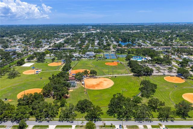 6195 28TH AVENUE N, St Petersburg, FL 33710