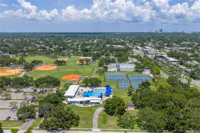 6195 28TH AVENUE N, St Petersburg, FL 33710