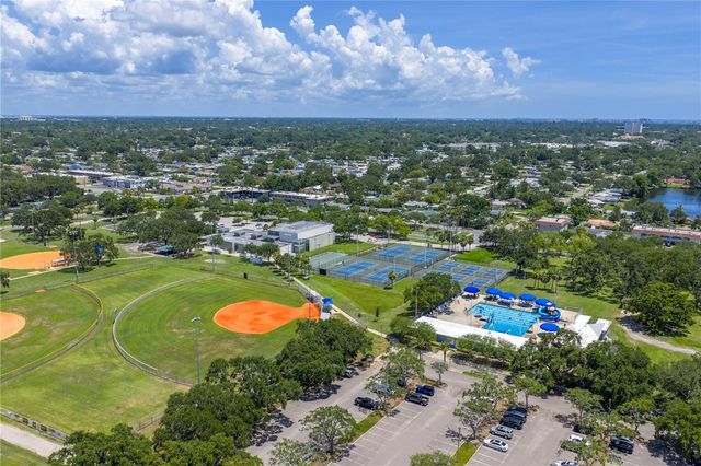 6195 28TH AVENUE N, St Petersburg, FL 33710