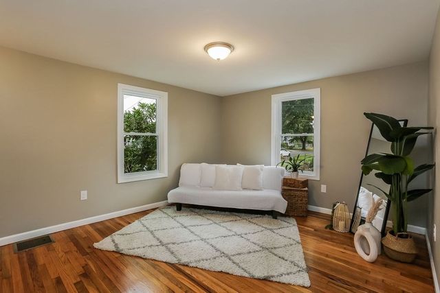 251 Edendale St, Springfield, MA 01104