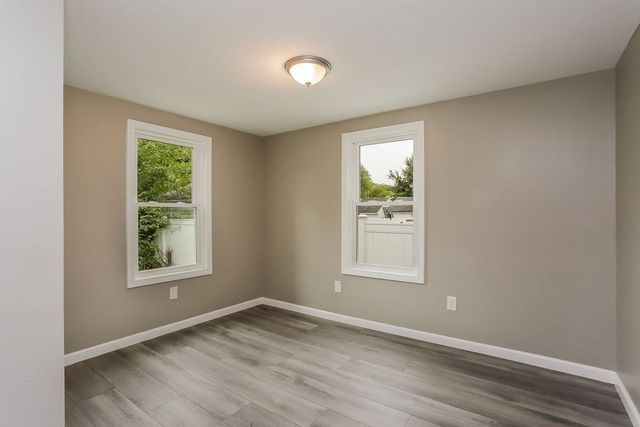 251 Edendale St, Springfield, MA 01104