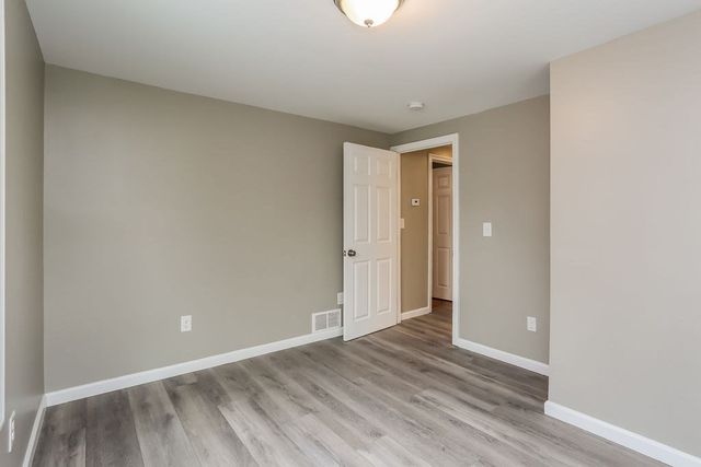 251 Edendale St, Springfield, MA 01104