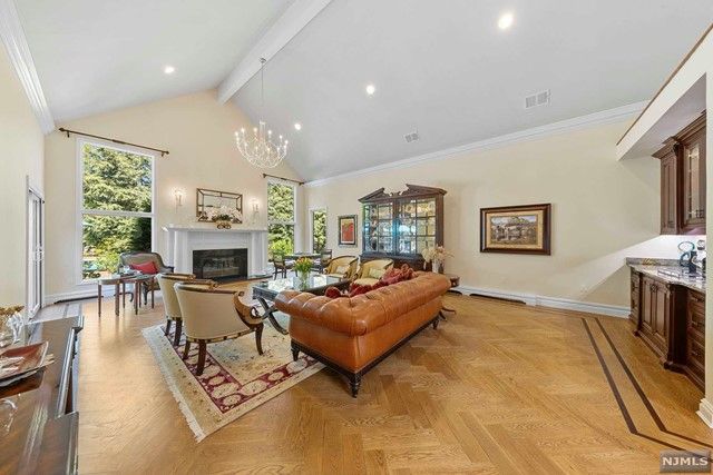 767 Butternut Drive, Franklin Lakes, NJ 07417