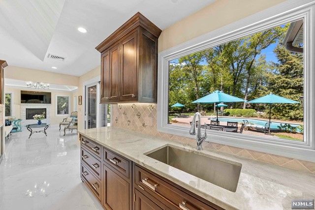 767 Butternut Drive, Franklin Lakes, NJ 07417