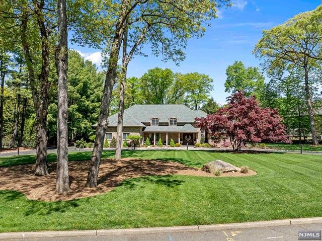 767 Butternut Drive, Franklin Lakes, NJ 07417