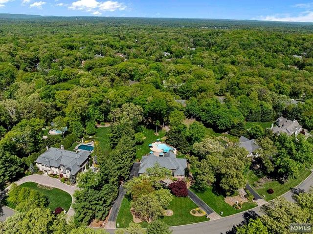 767 Butternut Drive, Franklin Lakes, NJ 07417